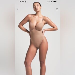 SKIMS Ultimate Push Up Thing Bodysuit Clay - M